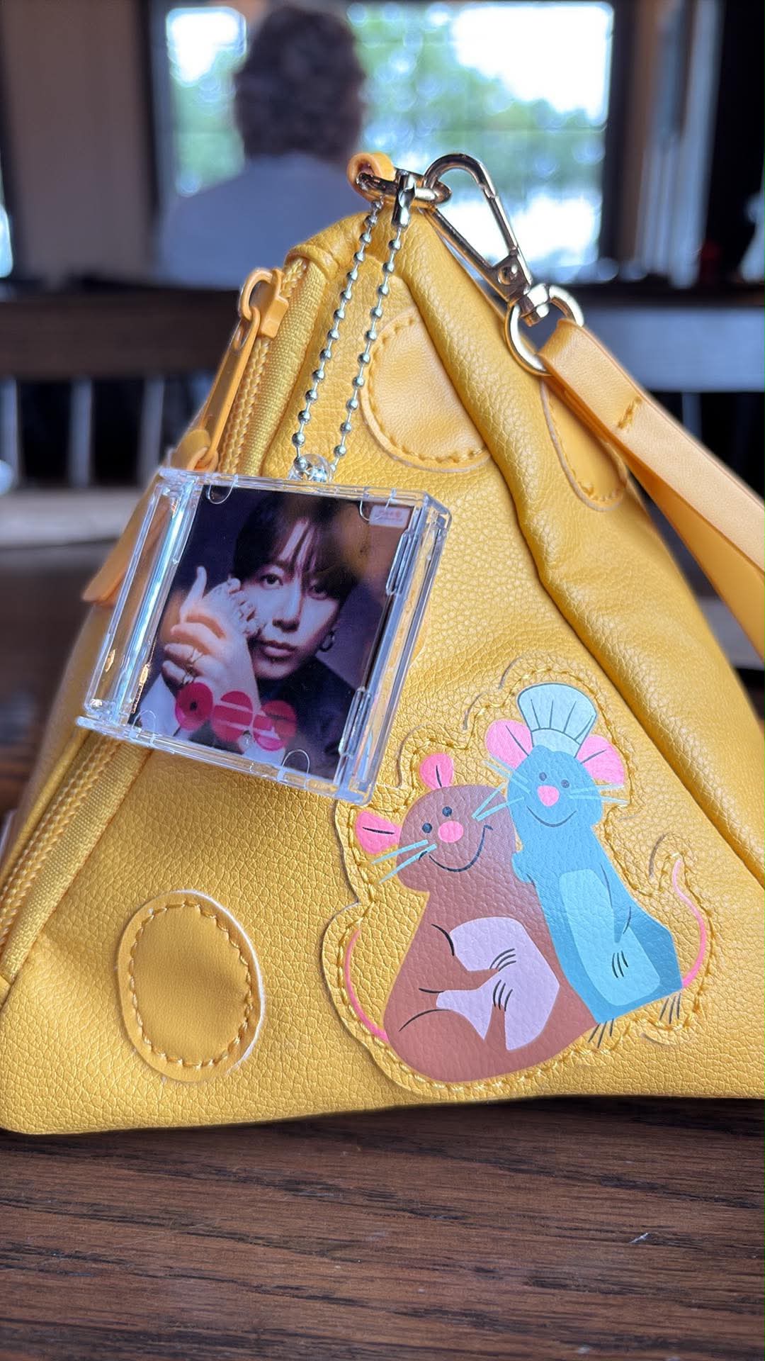 Custom cd keychain